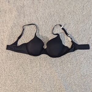 Gap body t shirt bra